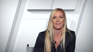 Холли Холм благодарит фанатов UFC из России за поддержку