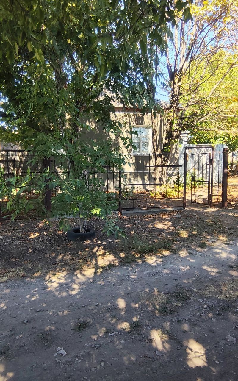 Продаётся дом в Артемовском районе от собственника. Общая площадь 78 кв.м., дом утеплен, требуется косметический ремонт, состояние жилое. Все удобства...
